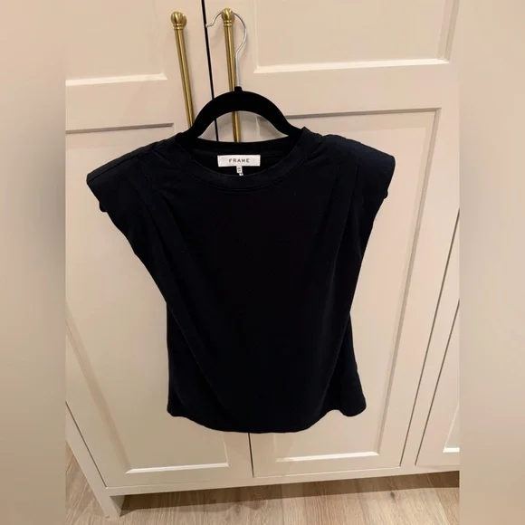 Frame shoulder pad Muscle Tee - Picture 2 of 4